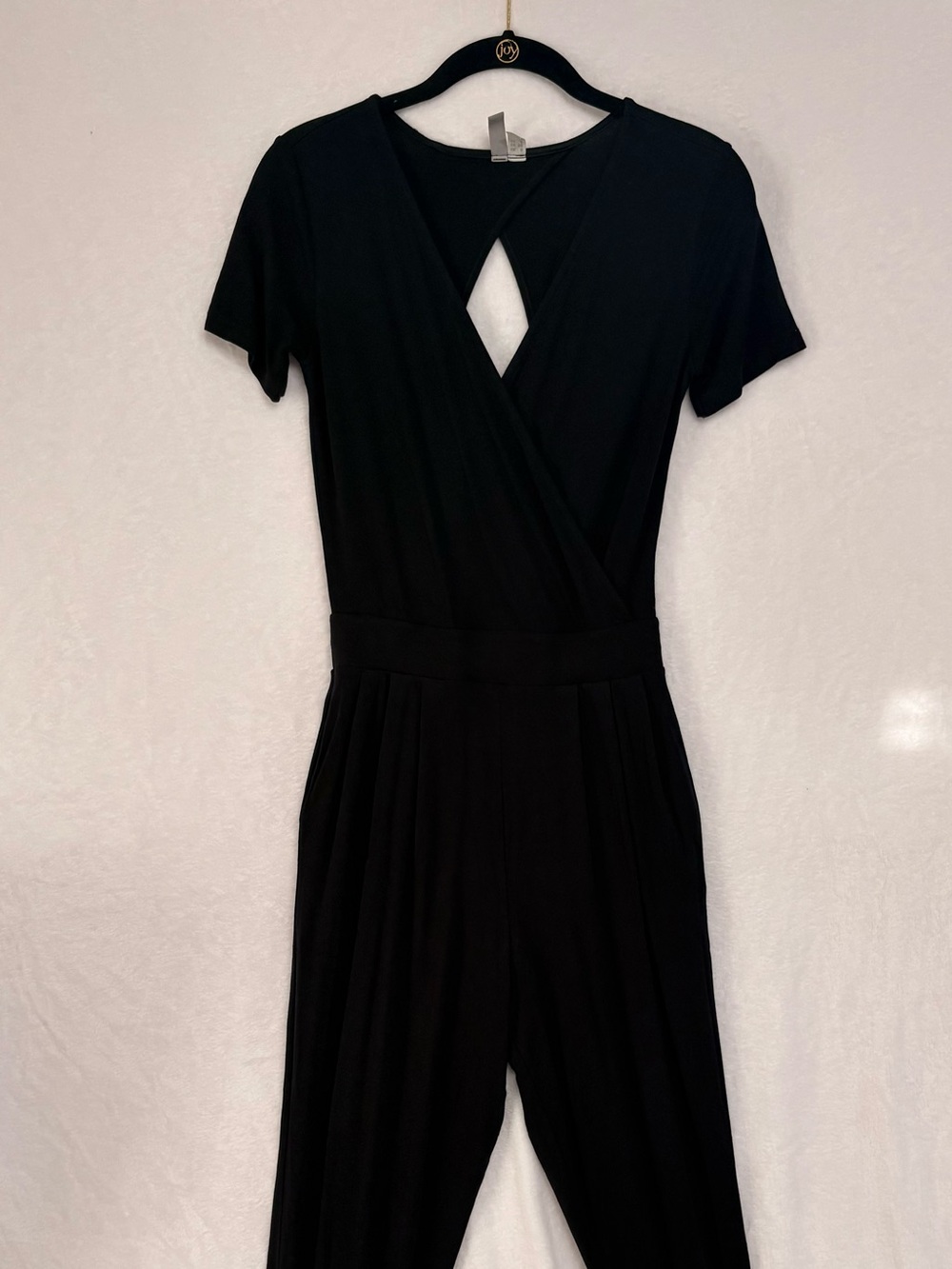 🖤 ASOS Black Backless Cropped Jumpsuit – US Size 4